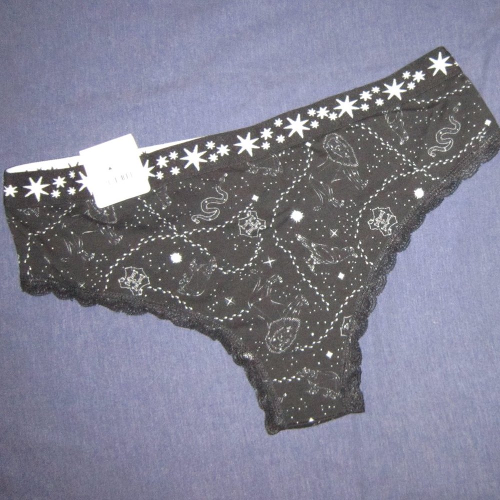 Harry Potter cheeky star panty HOT TOPIC Wizarding World - Picture 3 of 3